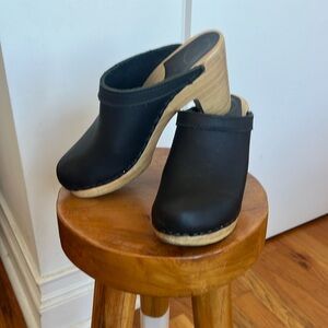 No.6 high heeled Clogs